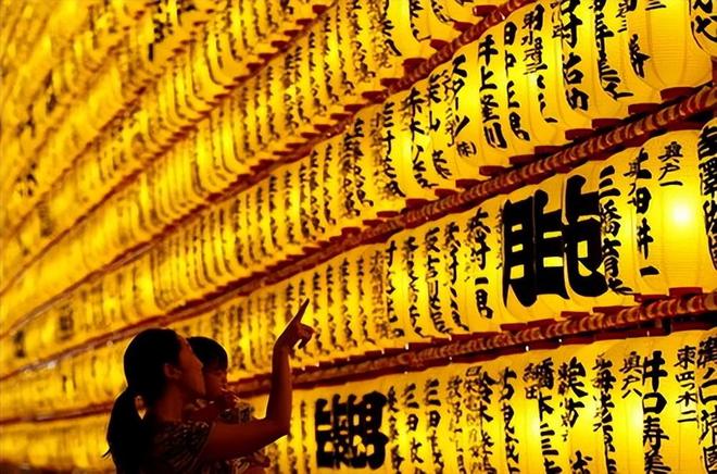 元宵刮倭风？洛阳古城上演中日灯笼之争景区坚称是宋代灯笼(图3)