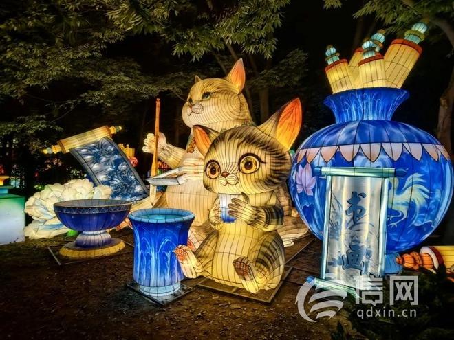 易倍体育网站：“青岛之夏”艺术灯会点亮中山公园开启百日光影盛宴(图1)