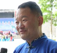 非遗花灯点亮古城春韵群众共庆五一劳动节(图2)