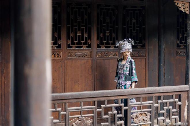 易倍体育网站：暑假恩施旅游达人攻略分享：详细行程路线日游人均费用详情(图3)